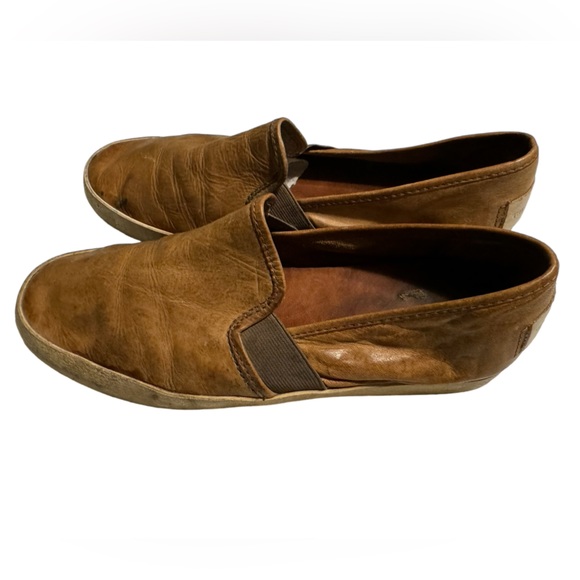 Vintage FRYE Brown Leather Slip On Aged WORN Women’s 6.5 M Shoes - Picture 4 of 9